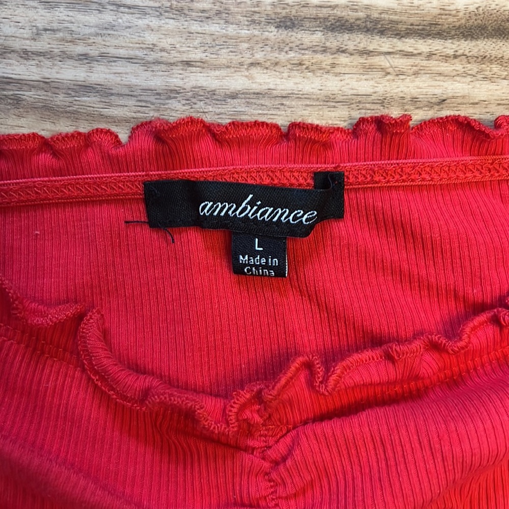 Red Top - Picture 2 of 4